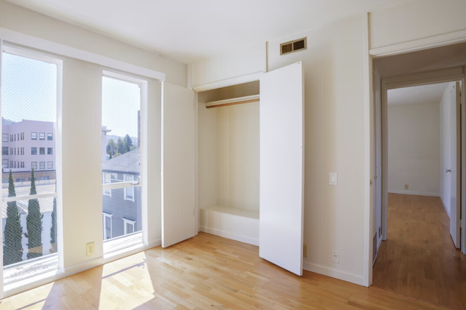 Room - Berkeley Park Apartments - Beautiful Large Apt Single Bedroom Release