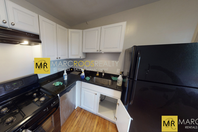 Kitchen - Hancock St 2 Bed Central Sq Apartments