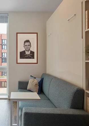 Bedroom/Living Room - Broadview at Vanderbilt Apartments