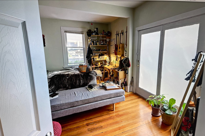 Call NOW for showings! 617-236-8550 - NORFOLK ST - *75% OFF FEE* HUGE RENOVATED DUPLEX 7BR AVAIL *9/1/2026* W/ 3 BATH, LNDRY IN UNIT, YARD Apartments