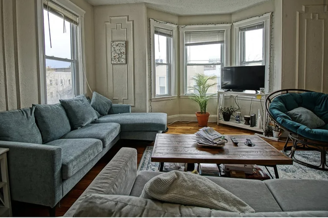 living - fantastic location! spacious 4 bed 2 bath, porch, laundry