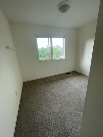 Available bedroom - North Boulder Townhouse