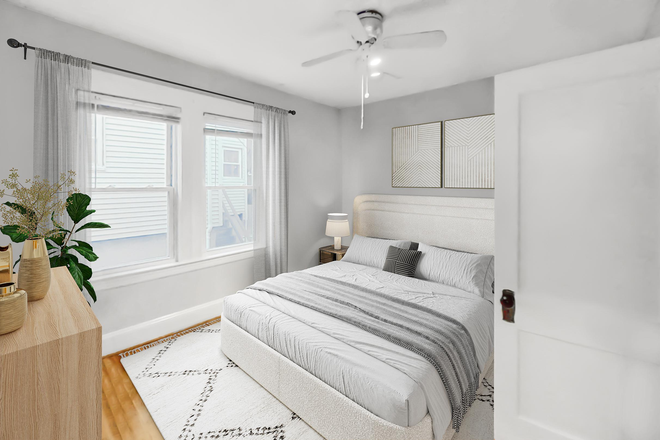 . - **NO BROKERS FEE!!** Gorgeous 4 Bed 2 Bath available 9/1/2026! Apartments