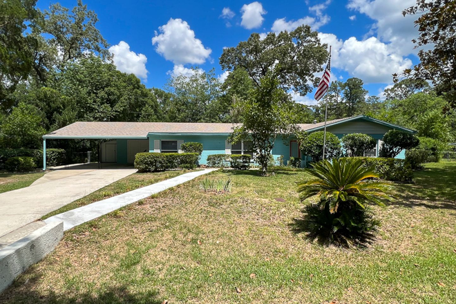  - Pet Friendly 3BR/2BA NW Gainesville Home - Available mid-July!