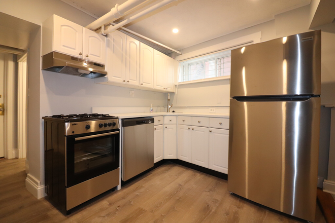 Kitchen - Affordable and Updated 3BD/1BA Available 9/1/25 on Commonwealth Ave! H/HW Included! Apartments