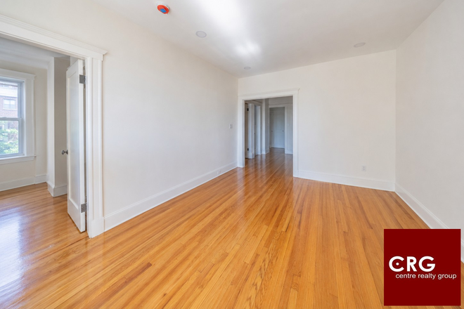 - - AVAILABLE NOW! RENOVATED 2 BEDS Apartments