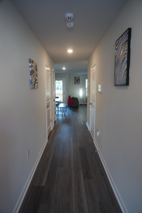 Hallway - The Townes at Amber Bluff, 2.4 miles/3 mins from CCU Campus Townhome