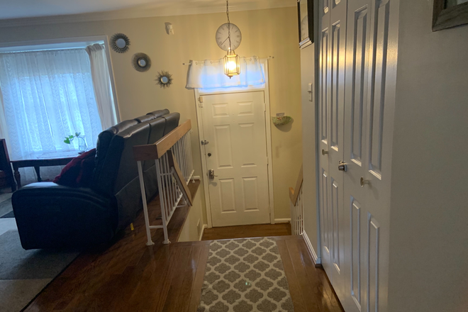 Hallway. - Townhouse *FREE Utilities *Close to Campus, Intersection: Old Columbia Pike & Industrial Pkwy