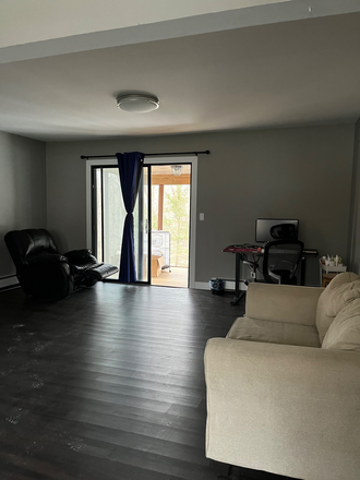 1 floor living room - 3 Bedrooms & 2.5 baths House