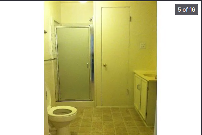Bathroom - House in South University Neighborhood