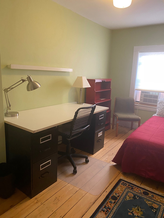 East bedroom - Pleasant furnished room in quiet private home, great location, close to campus, transportation