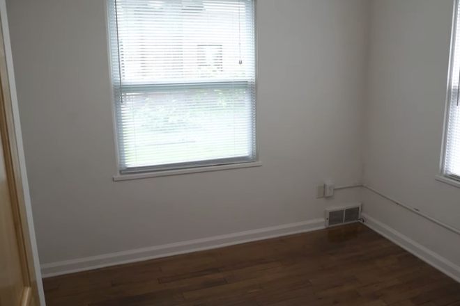 Bedroom 1 - Hudgens Reality