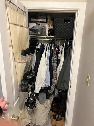 Closet - One room spring sublet in a large house on the hill