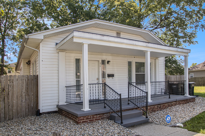 Front - 630 North Saint Peter Street House