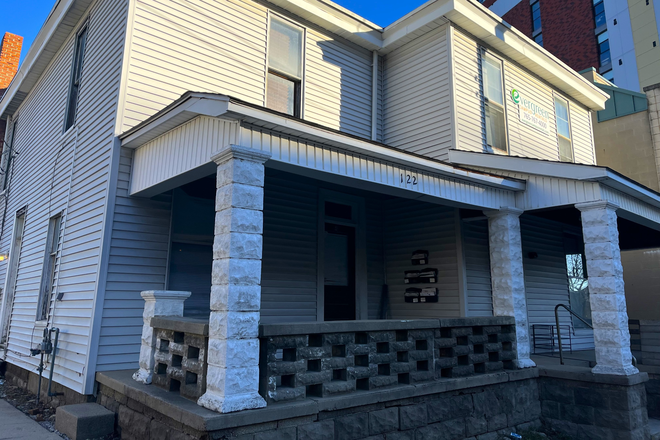 Exterior - 122 Pierce St