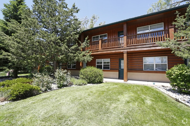 Outside View - Timber Ridge Apartments, affordable, walkable, and quiet