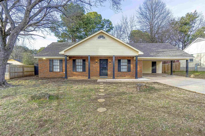 Home - Quiet Like-New Home with Modern Upgrades