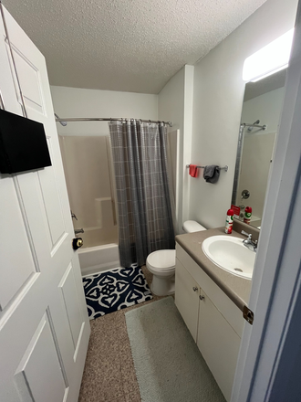 Bathroom - UMD Courtyards Apartments