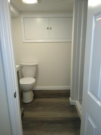 bathroom 2 - Spacious****Sun filled***Davis Square***Redline***2 floors of living space***house to Share