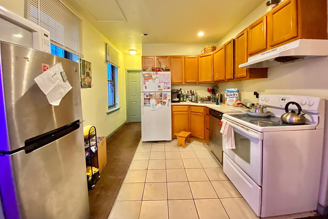 Kitchen - 2136 N Carlisle St. House