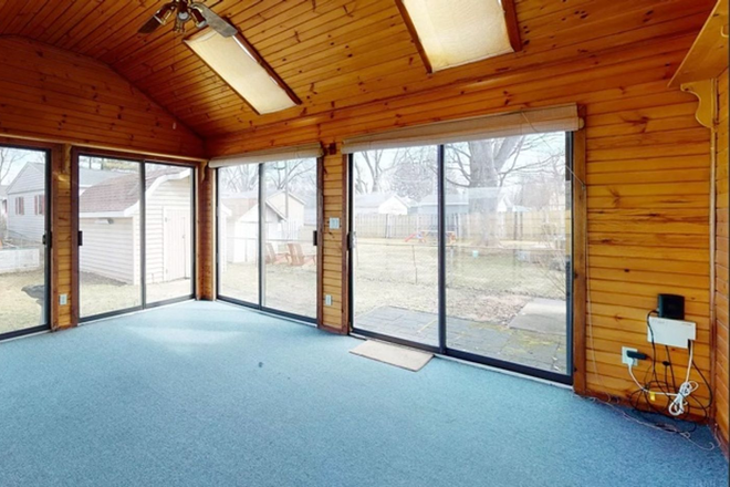 Beautiful 4 season room with heater! - Bedrooms for Rent in home with ALL Utilities Included, Home is Student-Owner occupied