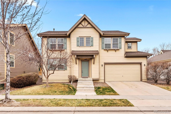 Exterior - Spacious Bright Room in Quiet Shared Broomfield Home