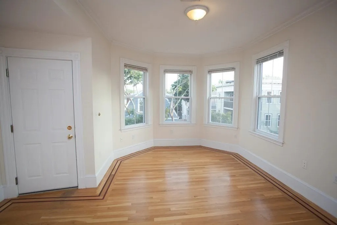 living room - 2 bed/ 2 bath apartment in Mid-Cambridge