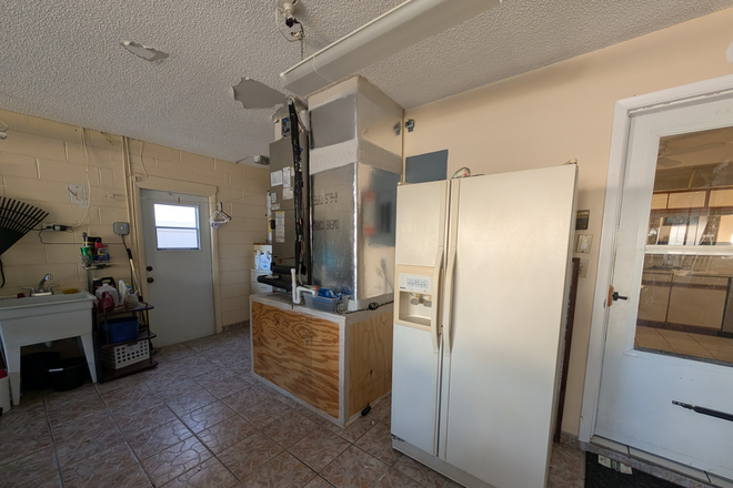 your private Refrigerator in the garage - Deans Landing