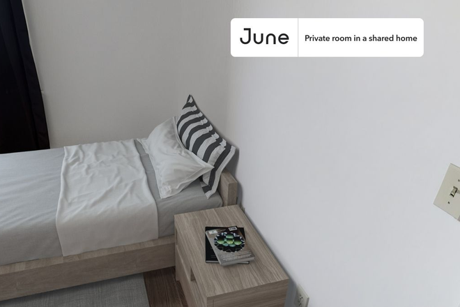 Photo - Private bedroom in 4 bed/2 bath Home