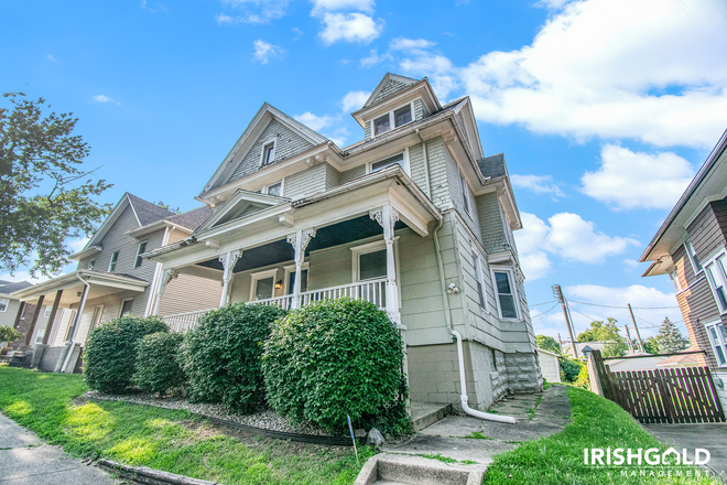 Street view - 203 E. Marion Street House