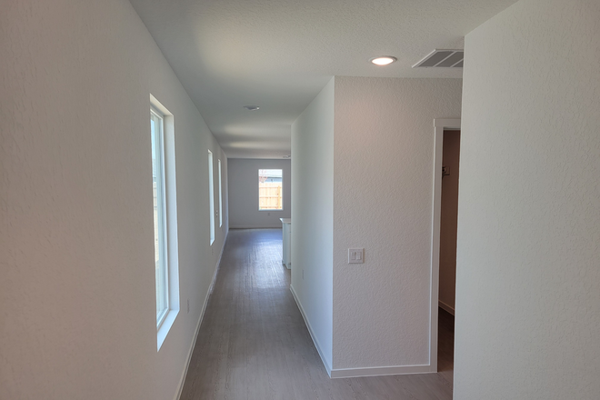 Main Hallway - Mission Del Lago Home