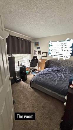 Bedroom (room cleaned after picture was taken) - East Orlando House - Private Bedroom