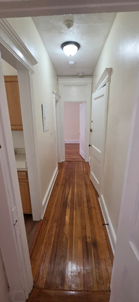 Living - 1/2 Split in Fenway Available Now!!!!! Apartments