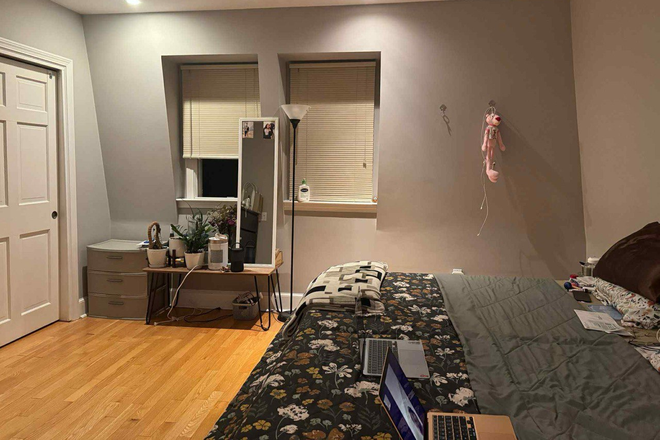 Blackout windows - 4B/2B Duplex House