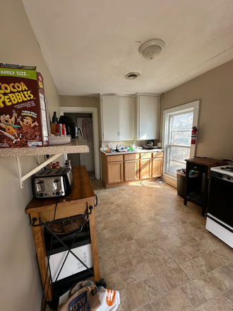 Kitchen - 324 E Pleasant Street Unit #1 Triplex