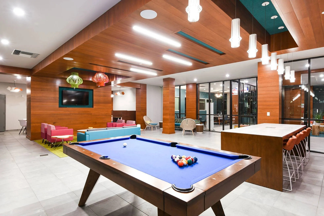 Resident common area - Union on Fletcher - 1 bed 1 bath in 4 room apartment