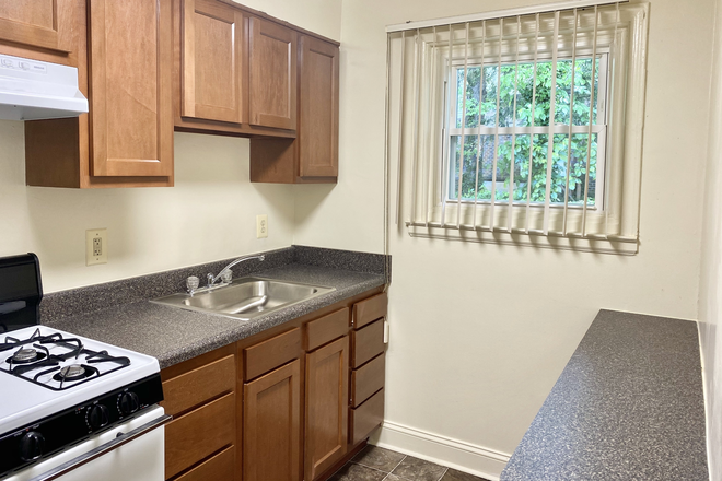 Kitchen - Summer Sublease Available for fully furnished Big Private Room at Graduate Gardens Apartments