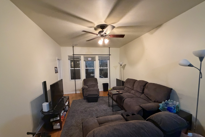 Living room - 1 Private room available for a lease until August in an 4Bed 2Bath apartment.