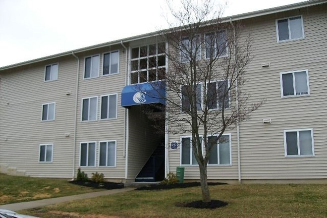  - 3 Bedroom 2 Bath Condo
