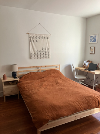 Bed area - Studio in West Philly for spring sublet! Apartments