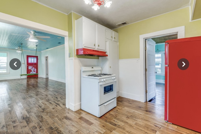 Kitchen - Housing close to TWU Denton Campus House