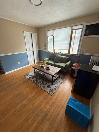 Living room - Summer 2026 Room Sublet, Close to Campus Apartments