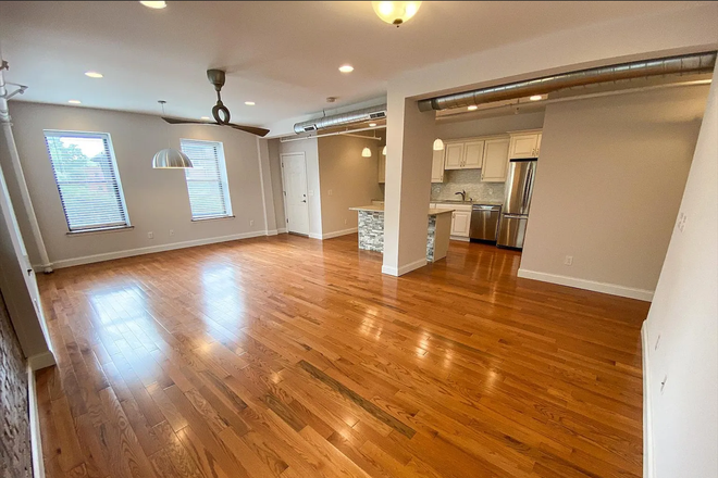 Main Living Room. Please click virtual tour link for all pictures! - 303 Union Blvd. Third floor apartment, easy travel to and from both campuses.