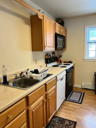 Kitchen - 2 Bedroom Town House