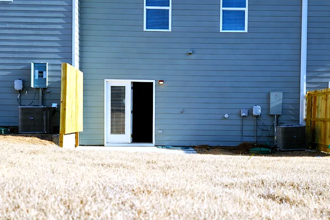 Backyard - MOUNTAIN PARK RENTAL AVAILABLE NOW Townhome