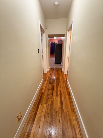 Hallway - Bright 3BR Apartment West Side