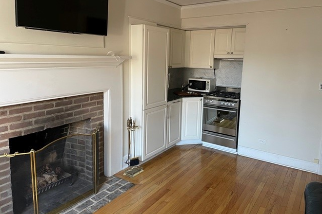 Kitchenette - Furnished 1BR apt-Palmer Square-Princeton