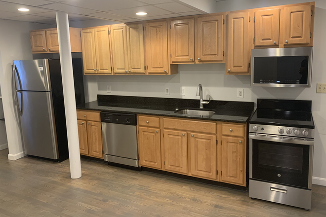 Call NOW for showings! 617-236-8550 - PARK DRIVE - LUXE RENOVATED GRDN LVL 2BR/1BA AVAIL *8/1/2025* IN FENWAY NEAR CLASS W/ LNDRY ON SITE!