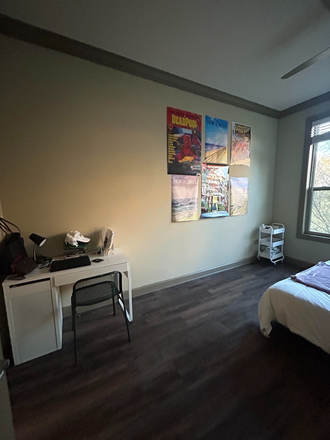 Bedroom - Apartment close to campus - 1 Room and Private Bathroom & shared living space