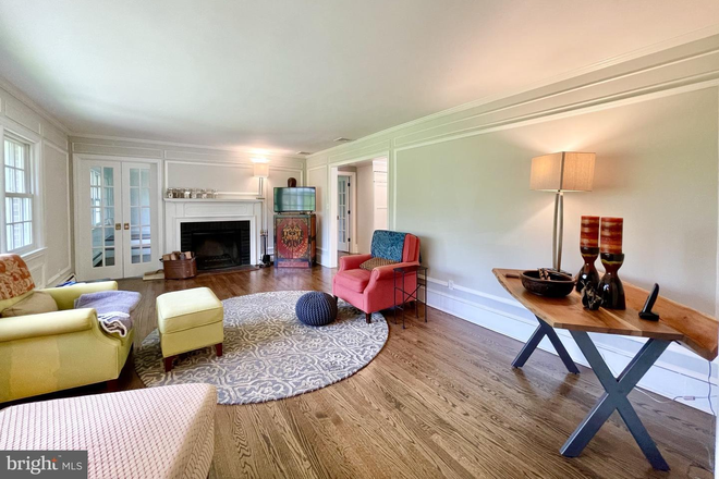 Living Room - Furnished 5 Bed 4.5 Bath Princeton Charm House